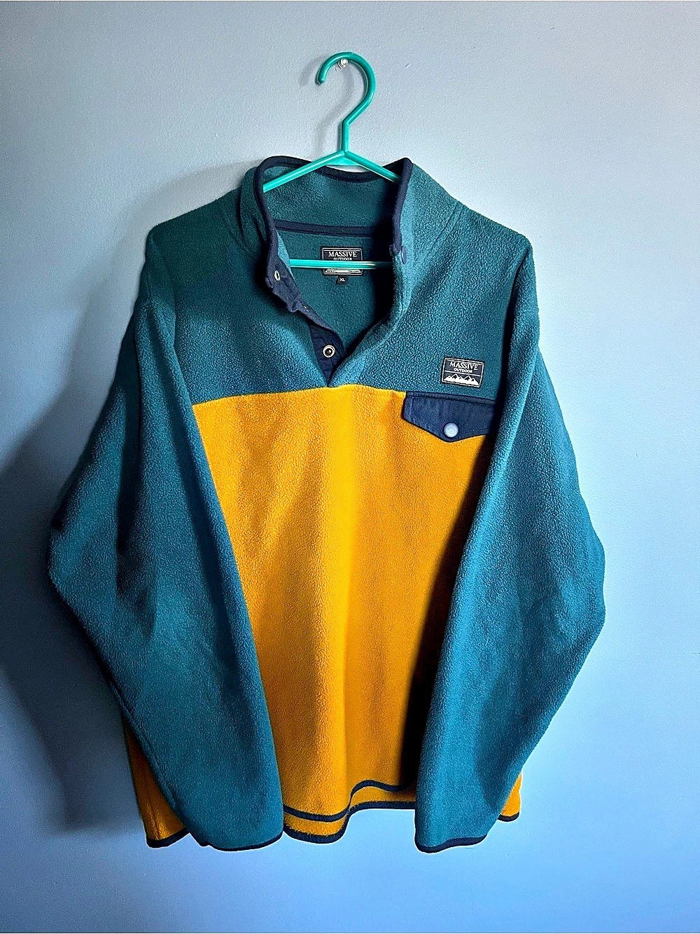 Massive Outdoor Men's Color Block Fleece XL
